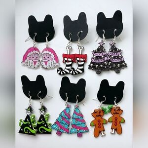 Creepy christmas earrings